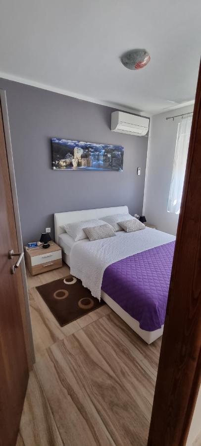 Apartments Adriana บิลิเซ ภายนอก รูปภาพ