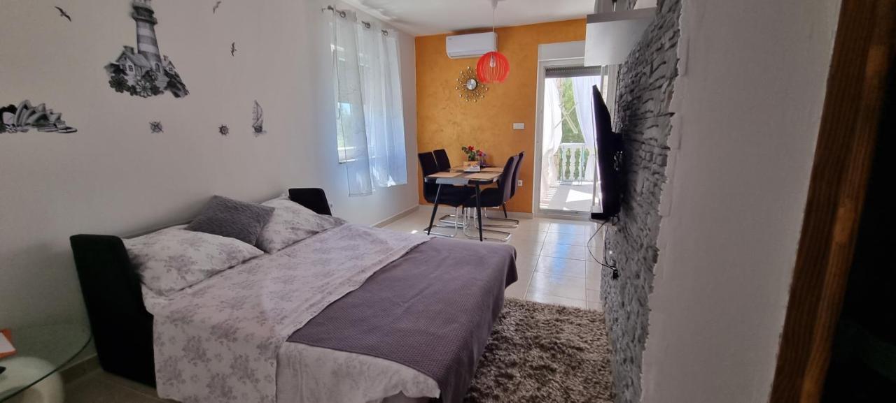 Apartments Adriana บิลิเซ ภายนอก รูปภาพ